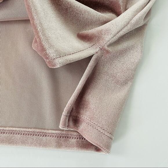 Old Navy | Velvet Crew Neck T-shirt NWT M Mauve - Picture 6 of 7